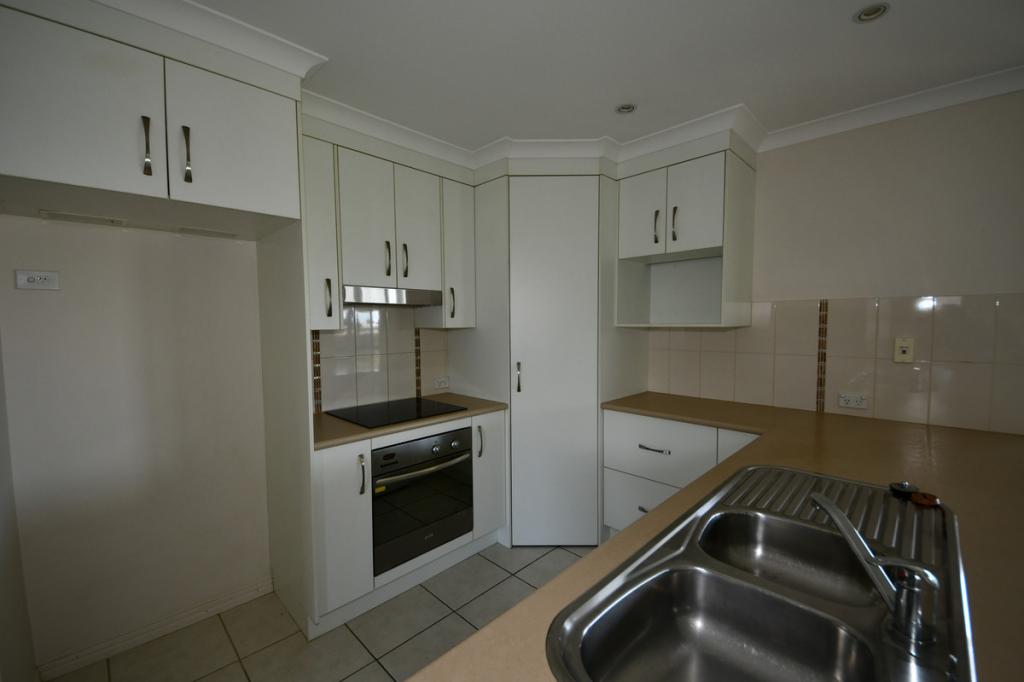 76 Buxton Dr, Gracemere, QLD 4702