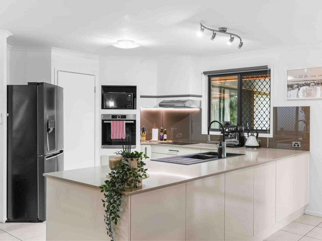 60 Bluetail Cres, Upper Coomera, QLD 4209