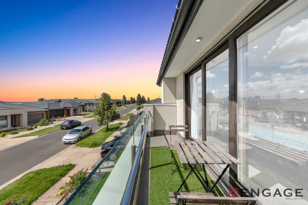 4 Pepita Cres, Manor Lakes, VIC 3024