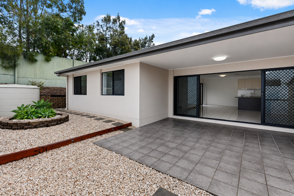 20 Robur Cres, Mountain Creek, QLD 4557