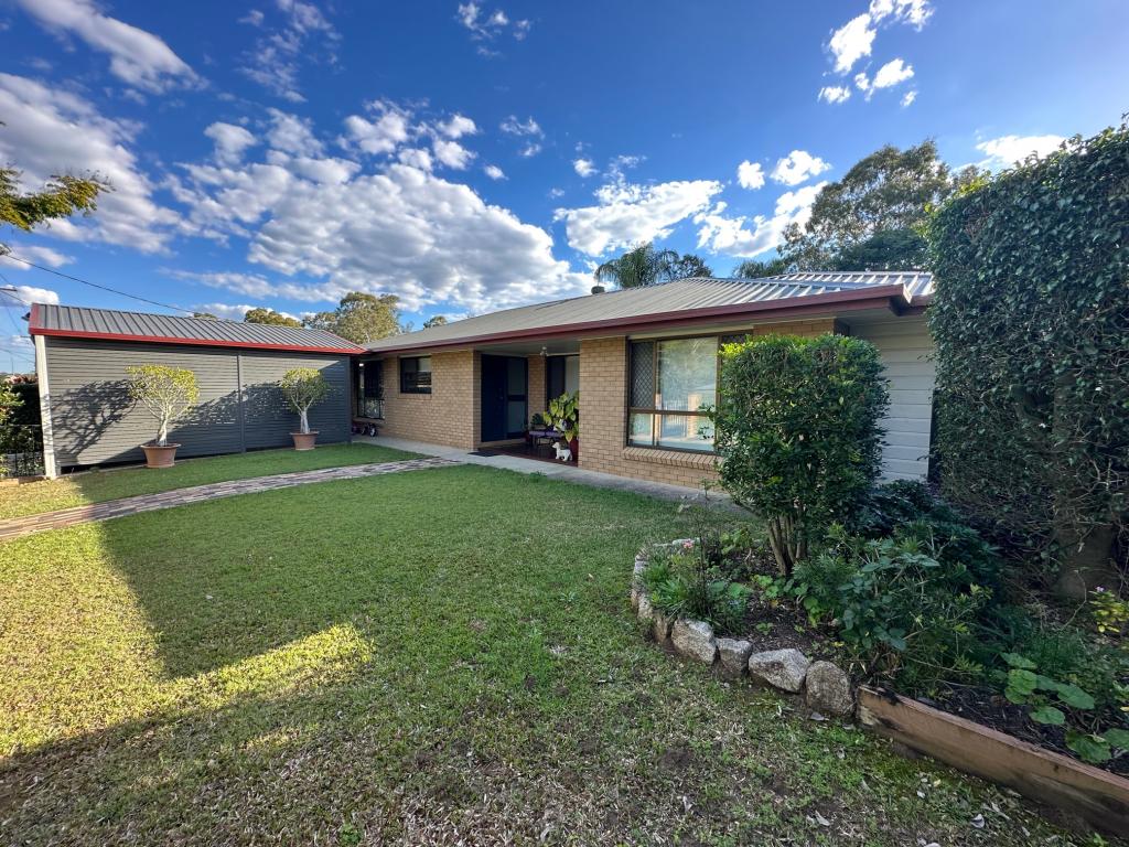 33 Bellmere Rd, Bellmere, QLD 4510