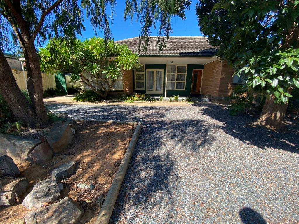 4 Dublin Ave, Salisbury Downs, SA 5108