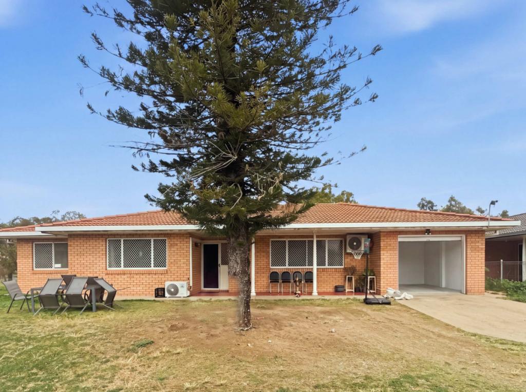 321 EDWARD ST, MOREE, NSW 2400