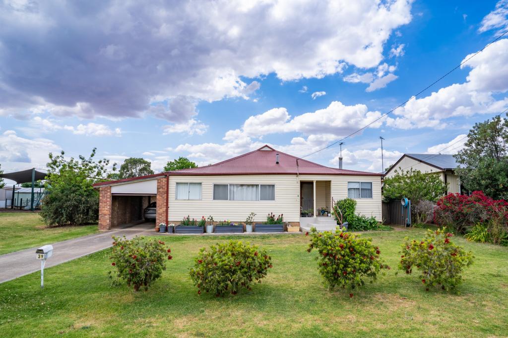 39 Lyall St, Cowra, NSW 2794