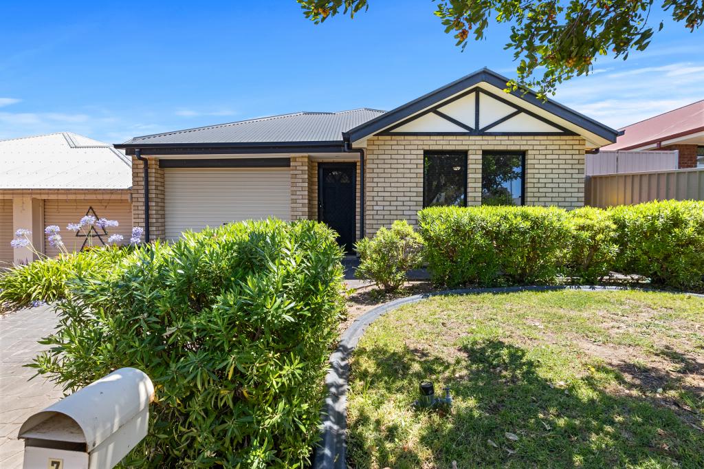 7 OMEGA DR, SEAFORD RISE, SA 5169