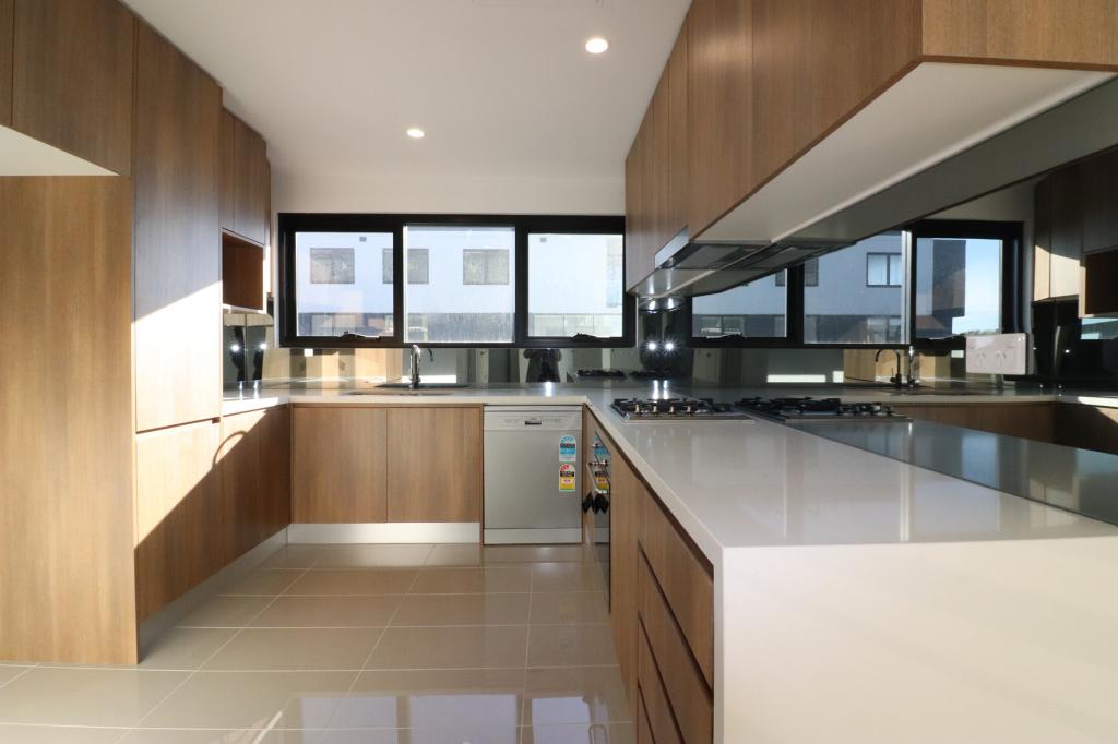 D402/42 Pinnacle St, Miranda, NSW 2228
