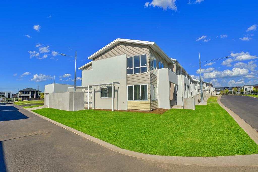 42 Bowerbird Loop, Oran Park, NSW 2570