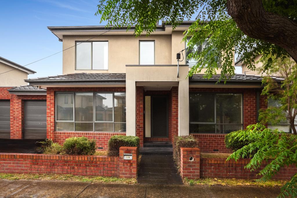 22b Flora Rd, Clayton, VIC 3168