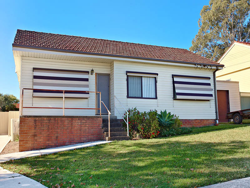 35 Derwent Pde, Blacktown, NSW 2148
