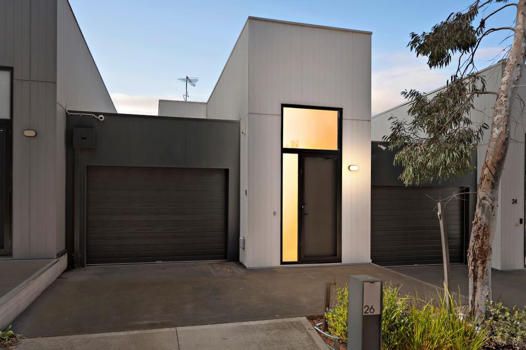 26 LORIKEET CT, SUNSHINE NORTH, VIC 3020