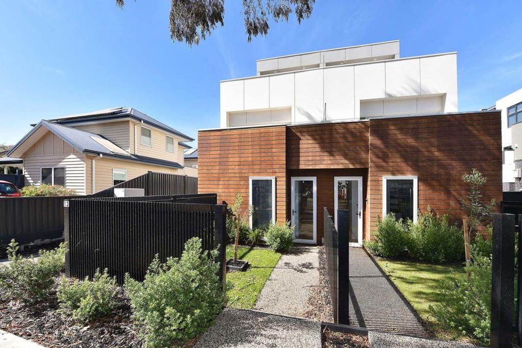 1/13 Hotham Rd, Niddrie, VIC 3042