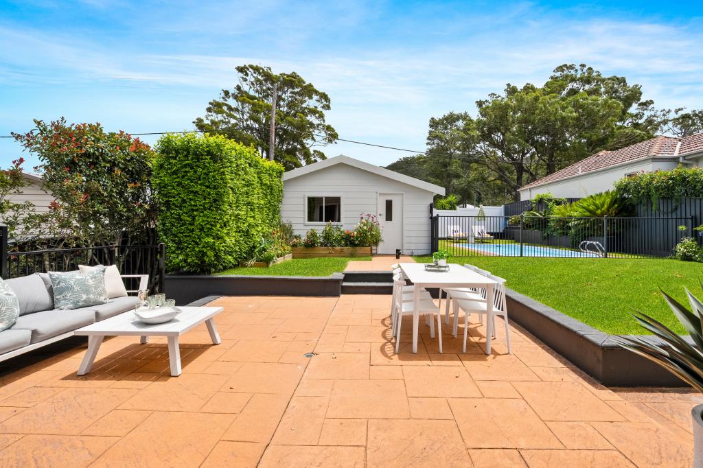 4 Reads Rd, Wamberal, NSW 2260