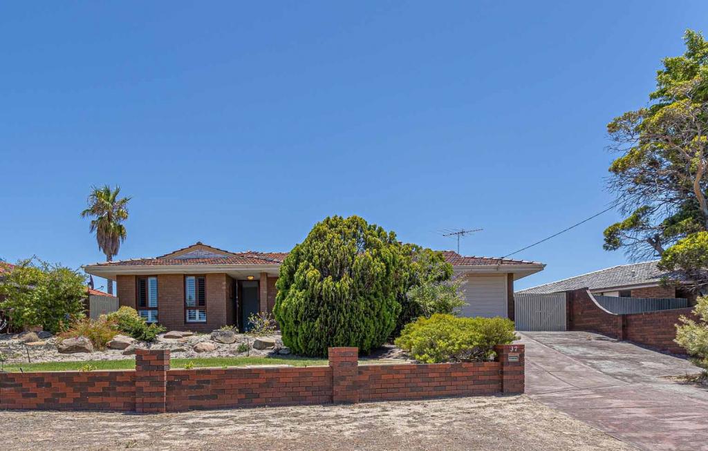 37 Leichhardt Ave, Padbury, WA 6025