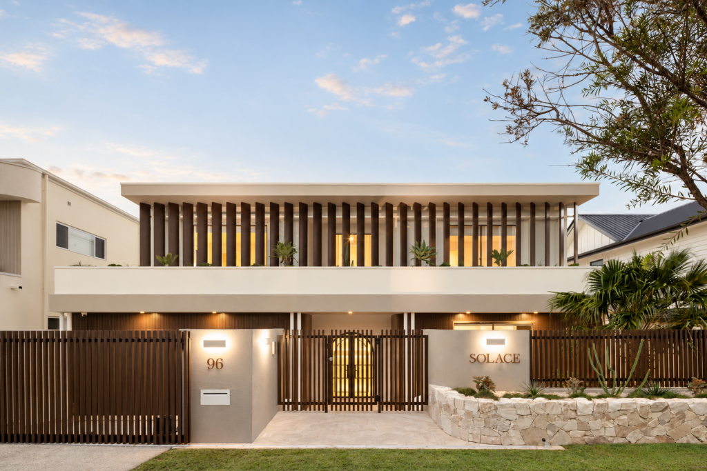 96 NEWMAN AVE, CAMP HILL, QLD 4152