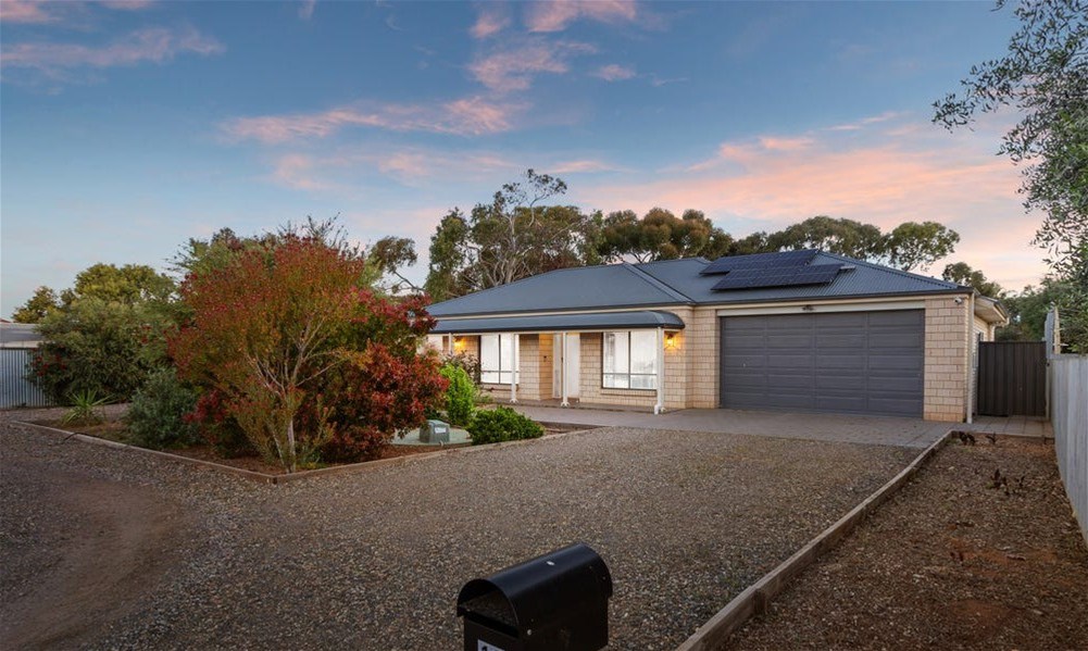 18 ANGLE VALE RD, ANGLE VALE, SA 5117