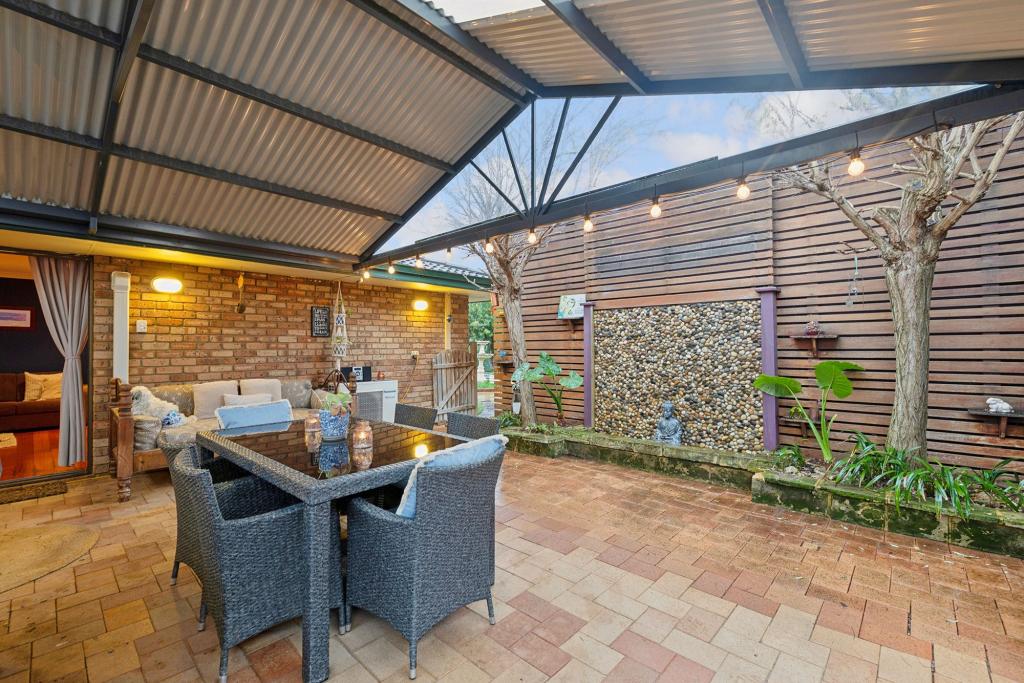 4 Bromley Pl, Kingsley, WA 6026
