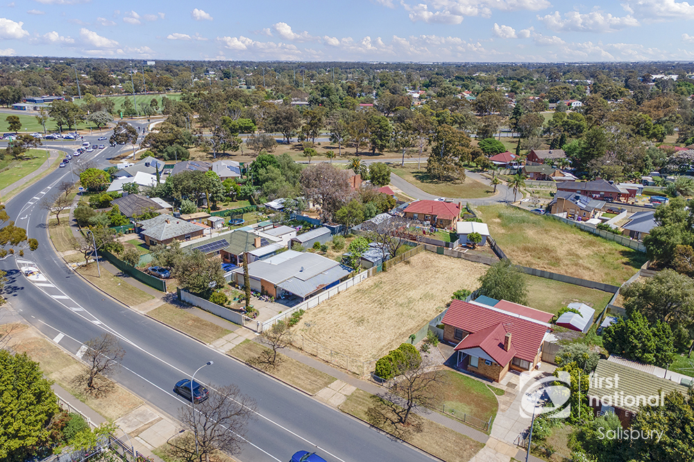 13 Midway Rd, Elizabeth East, SA 5112