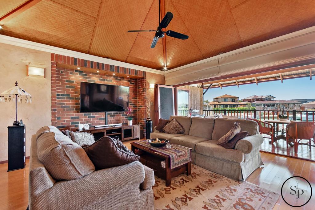 40 Santavea Mews, Halls Head, WA 6210