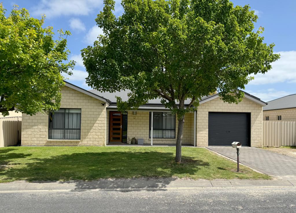 2 Brealey Pl, Naracoorte, SA 5271