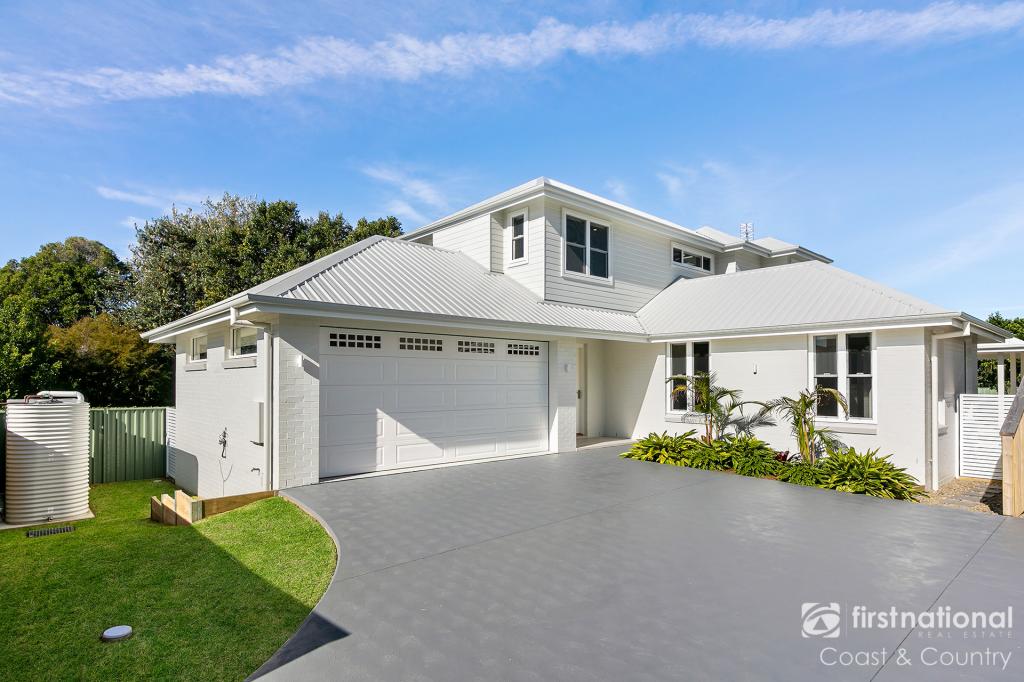 10C DAVENPORT RD, SHOALHAVEN HEADS, NSW 2535