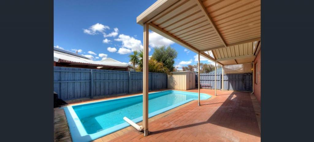 5 Anna Plains Cir, Ellenbrook, WA 6069