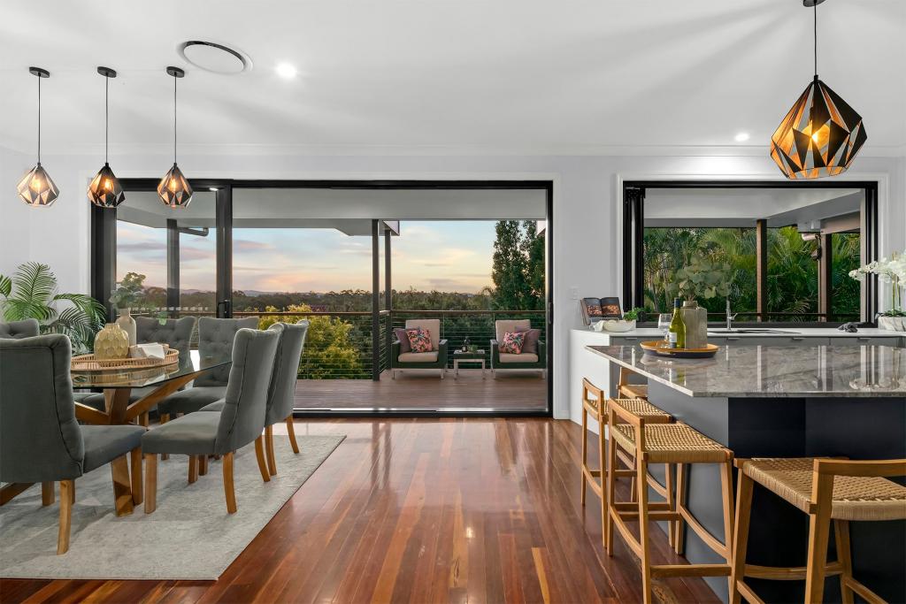 34 Shuttle Pl, Bridgeman Downs, QLD 4035