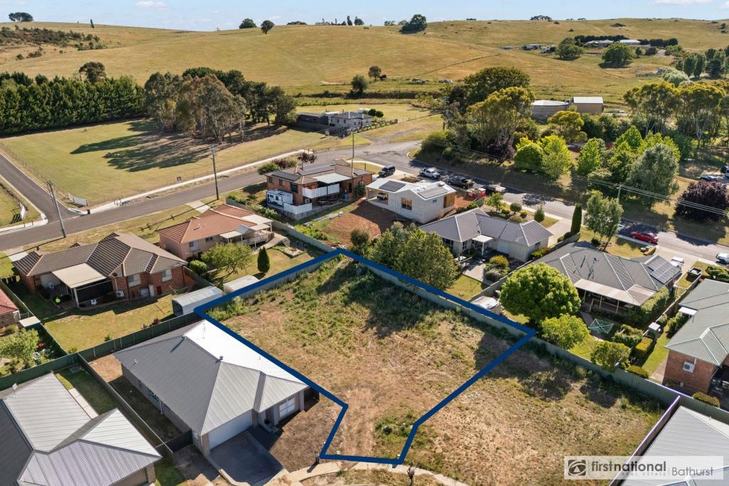 48 Hoynes Cct, Blayney, NSW 2799