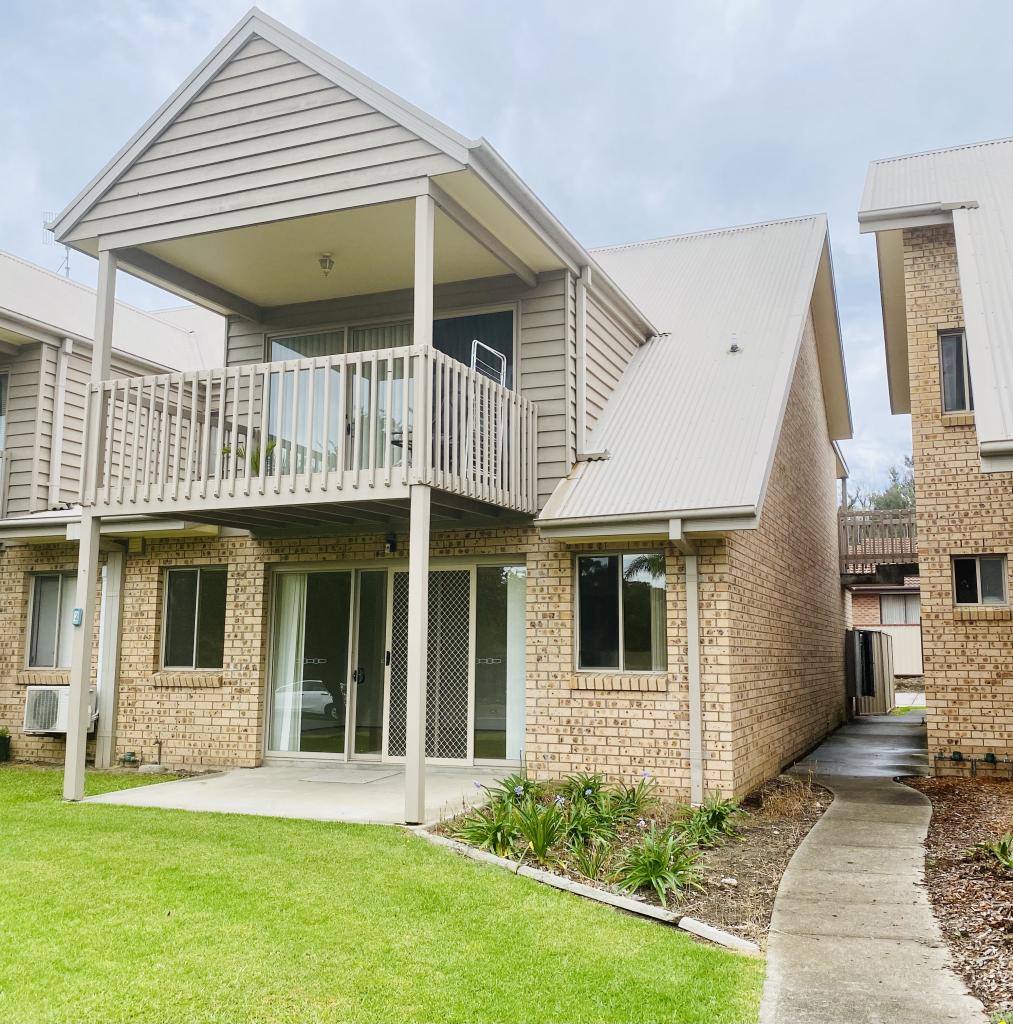 7/15 Eric Fenning Dr, Surf Beach, NSW 2536