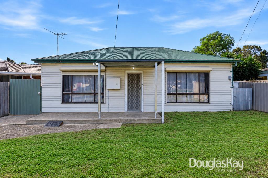 8 Conrad St, St Albans, VIC 3021