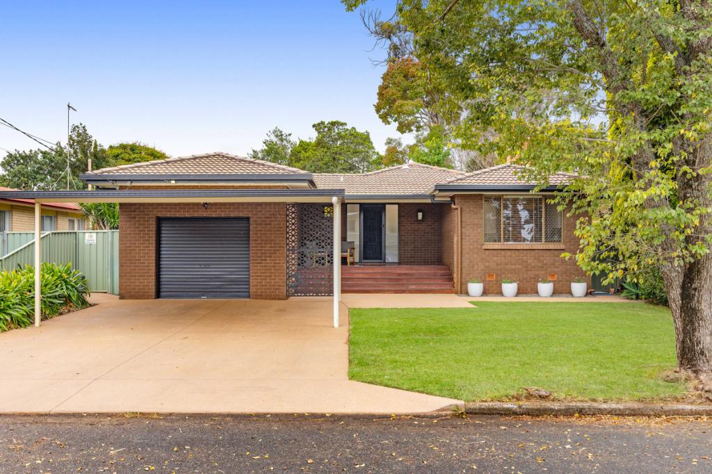 3 Crotty St, Centenary Heights, QLD 4350