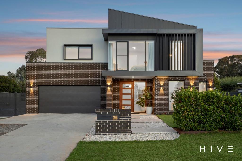 38 Gledden St, Chifley, ACT 2606