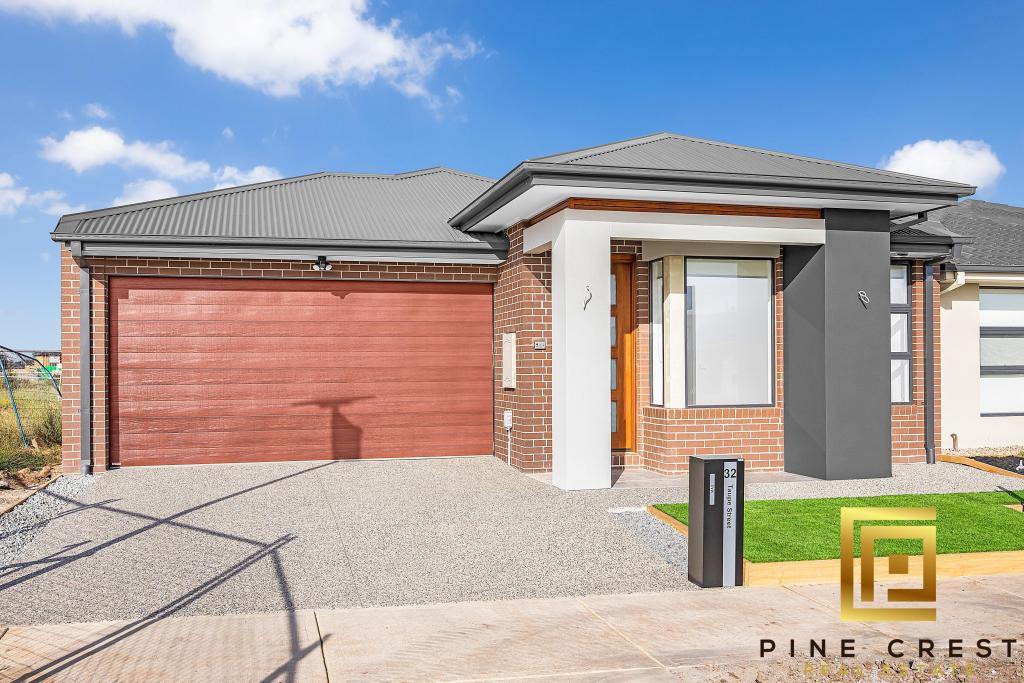 32 TAUPE ST, WYNDHAM VALE, VIC 3024