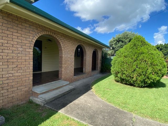 18 Campbell St, Taree, NSW 2430