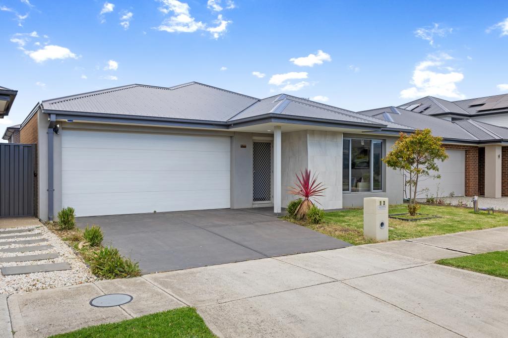 13 Juliet Way, Berwick, VIC 3806