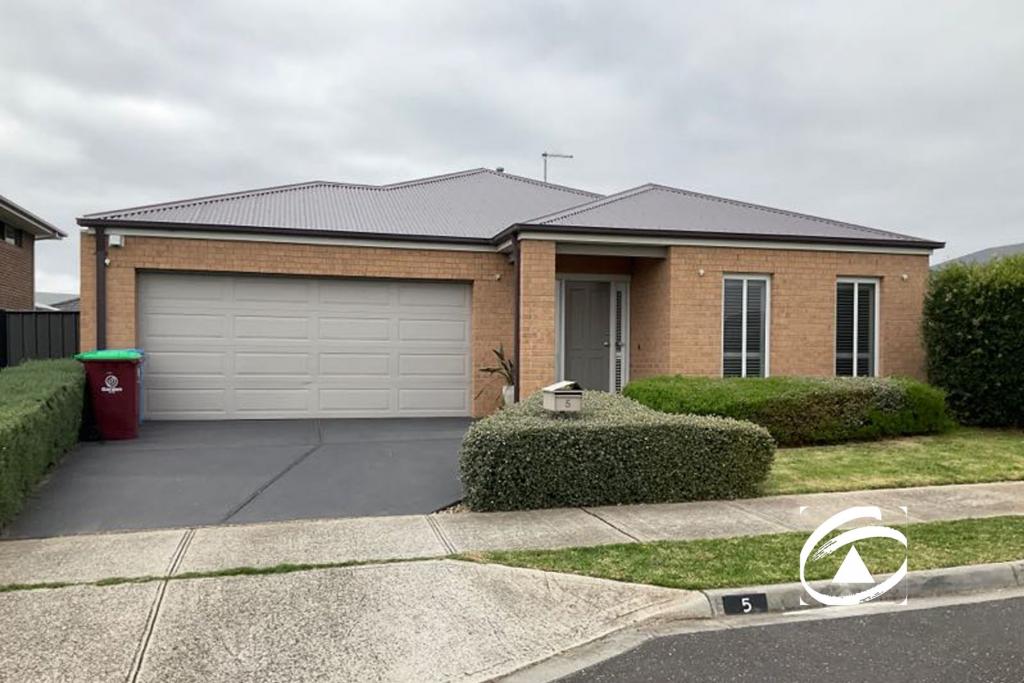 5 Featherbrook Cct, Cranbourne North, VIC 3977