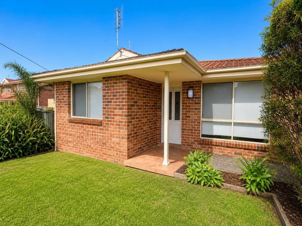 1/49 Balgownie Rd, Balgownie, NSW 2519