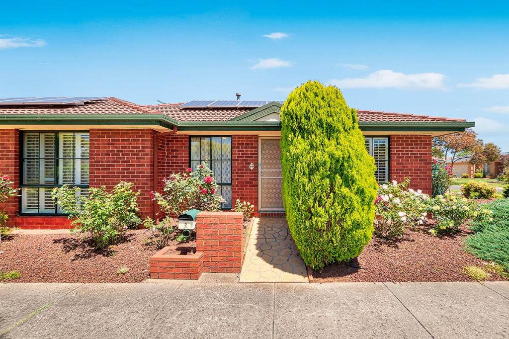 2 Seacombe Pl, Cranbourne, VIC 3977