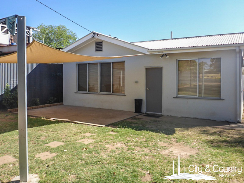 31 DUCHESS RD, MOUNT ISA, QLD 4825