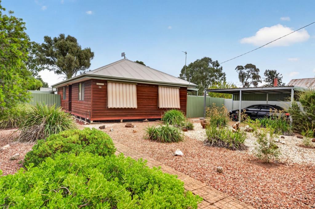 38 Belmont St, Inglewood, VIC 3517