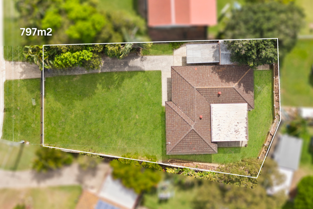 17 Crown Rd, Alexandra Hills, QLD 4161