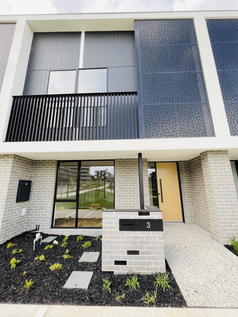 3 Crick Walk, Burwood East, VIC 3151