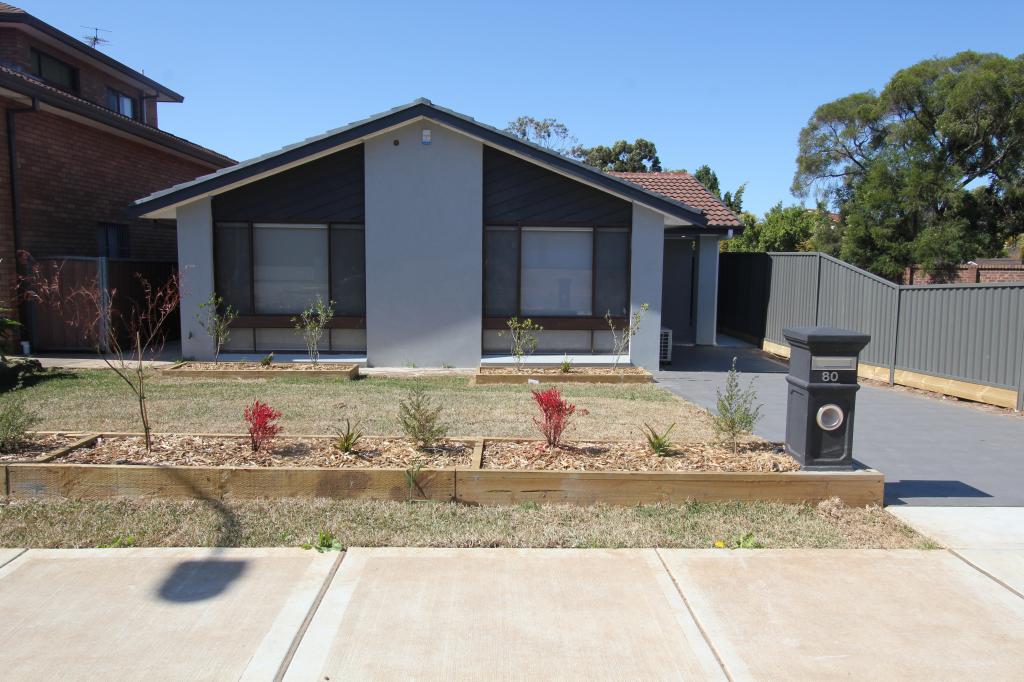 80 Ingham Dr, Casula, NSW 2170