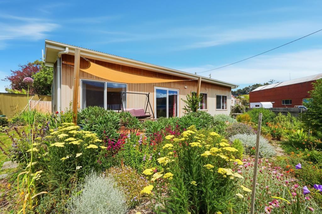 2/15 Station Rd, Dover, TAS 7117