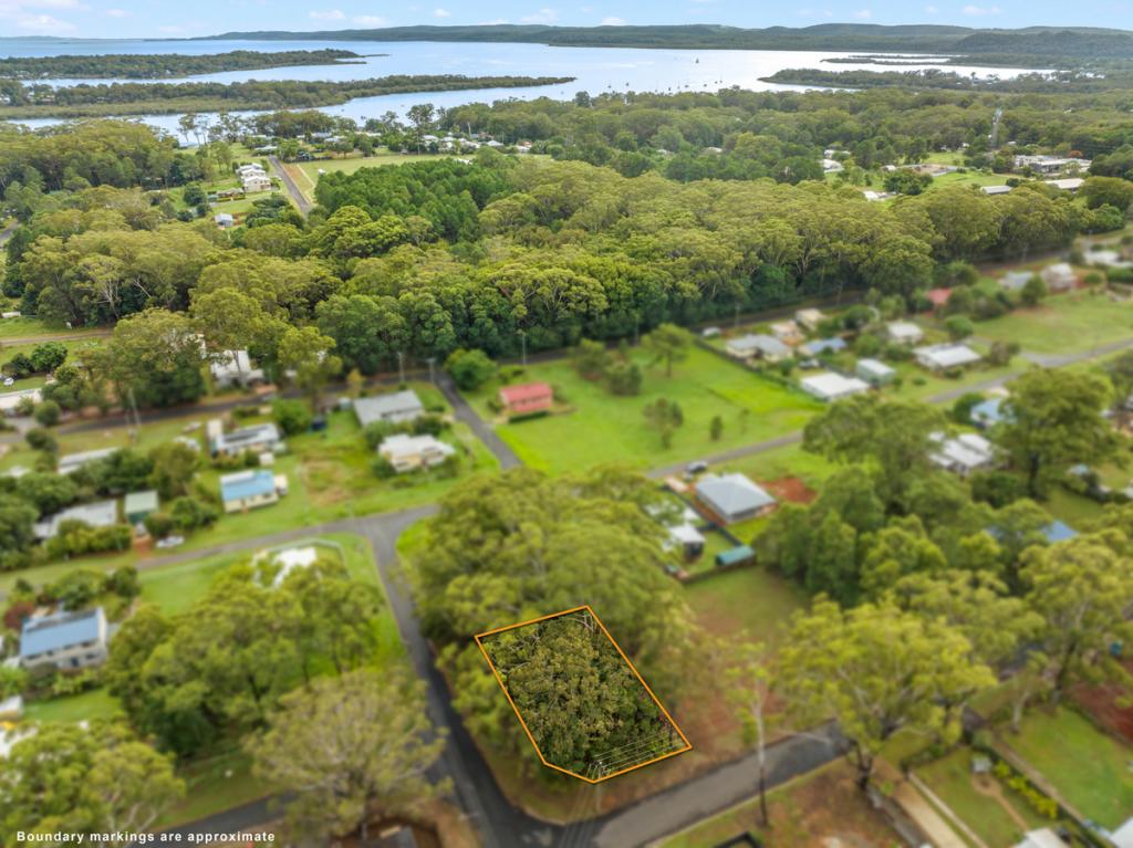 51 Vista St, Russell Island, QLD 4184