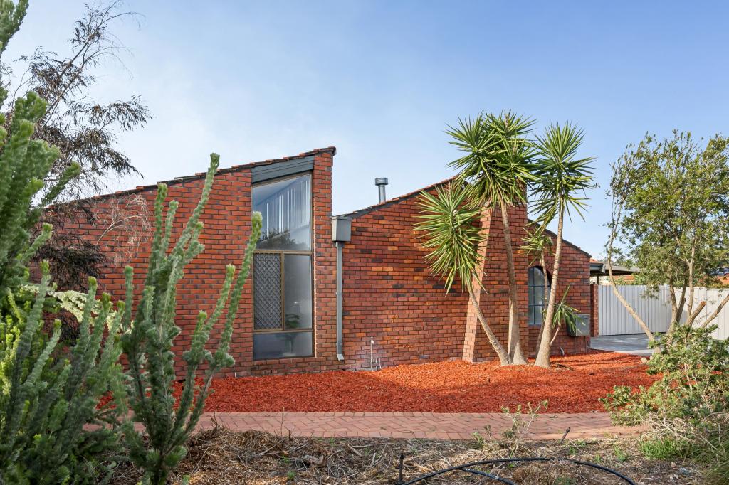 8 Michelle St, Wilson, WA 6107
