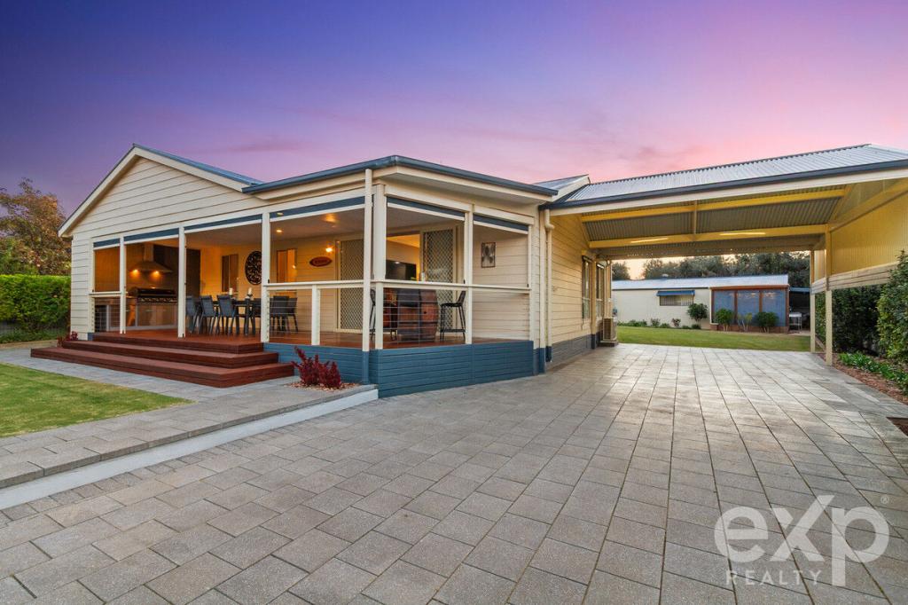 35 Moontana Ave, Moonta Bay, SA 5558