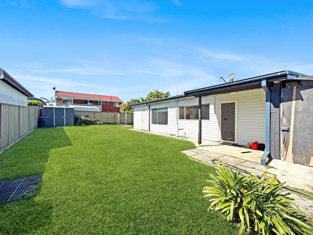 13 Coonanga Ave, Budgewoi, NSW 2262