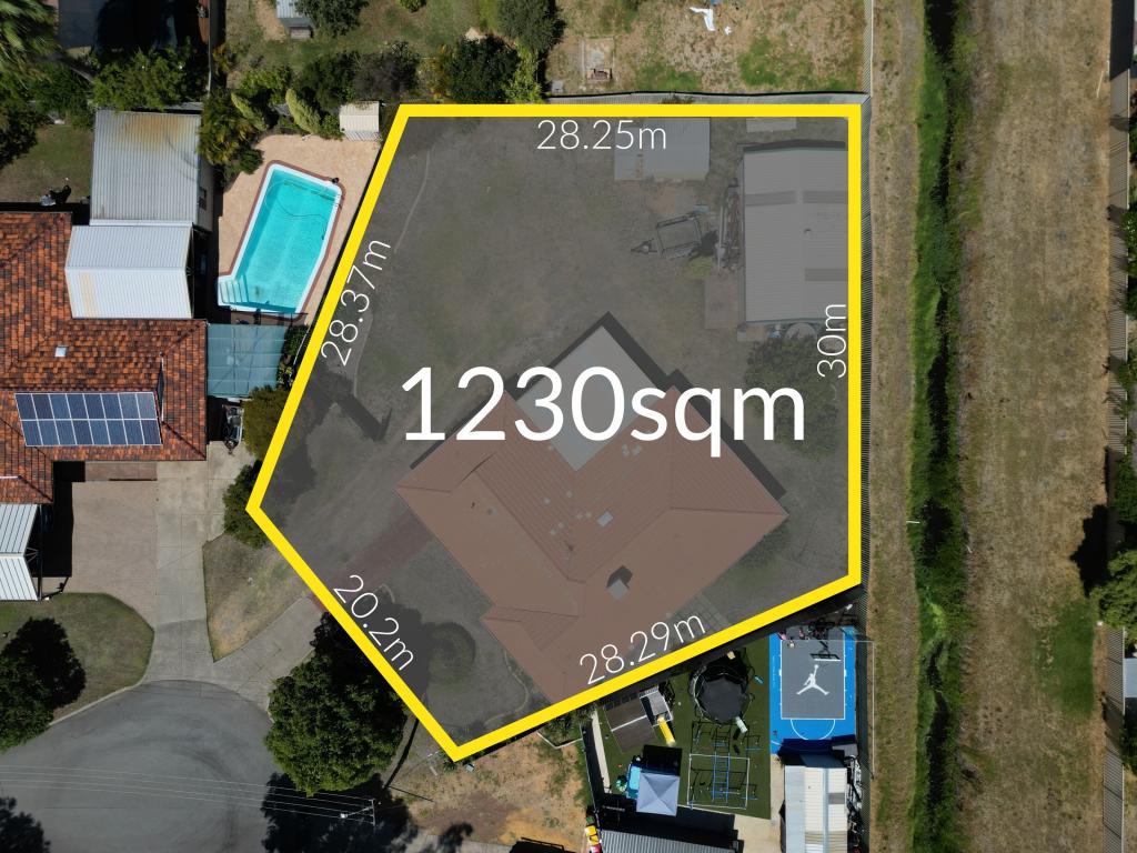 12 Barbel Cl, East Cannington, WA 6107