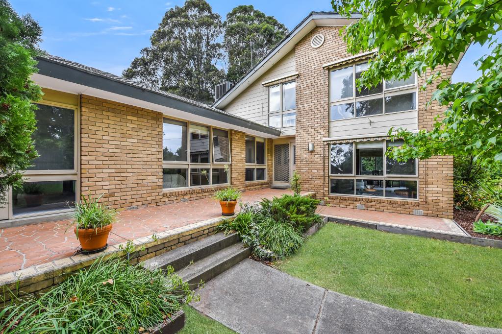 4 GRANTCHESTER RD, NARRE WARREN NORTH, VIC 3804
