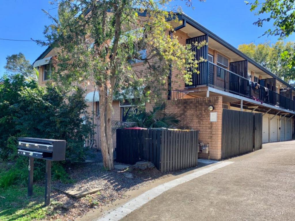 2/18 Querrin St, Yeronga, QLD 4104